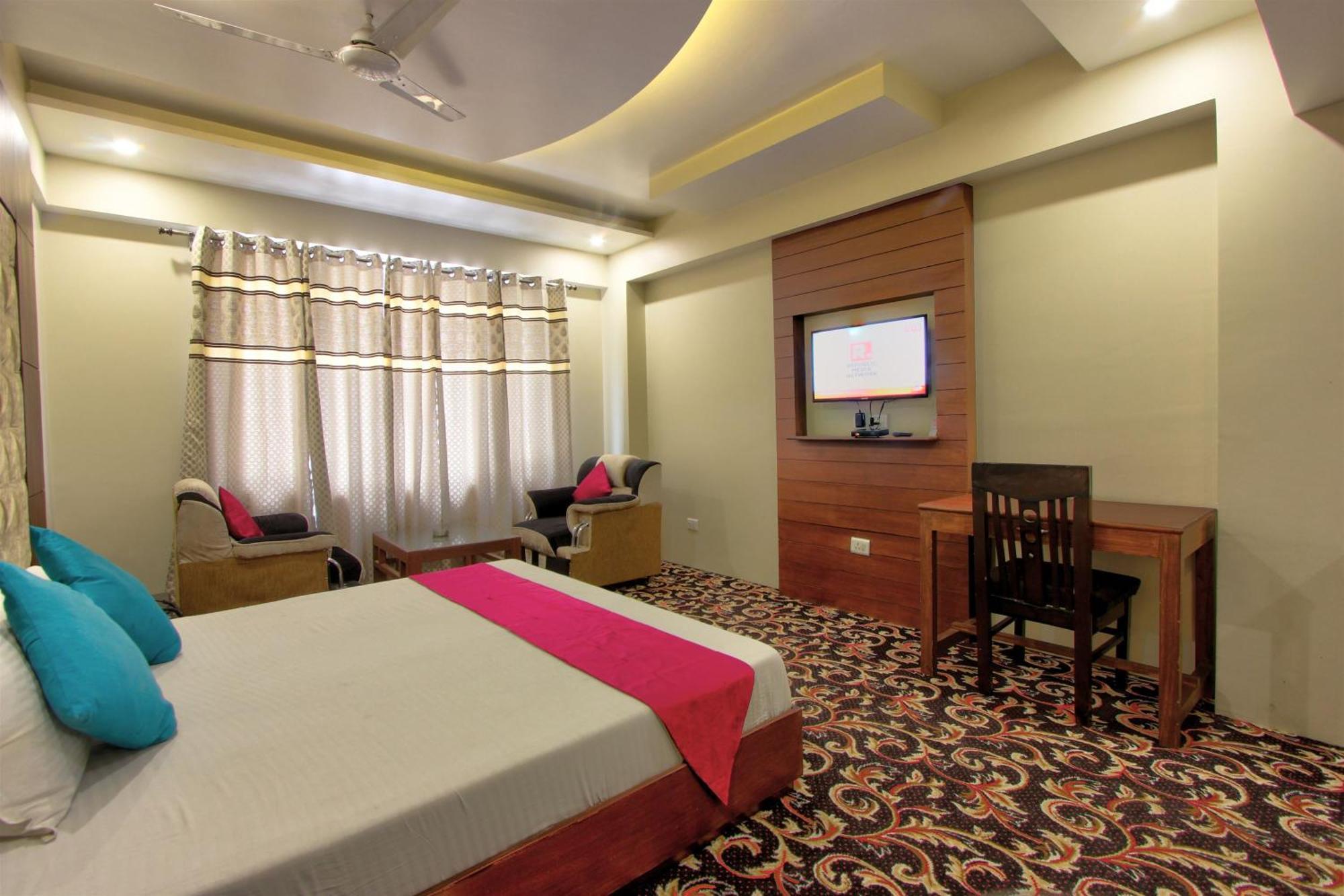 Hotel Neelam Manali Near Volvo Bus Stand Manali Bagian luar foto